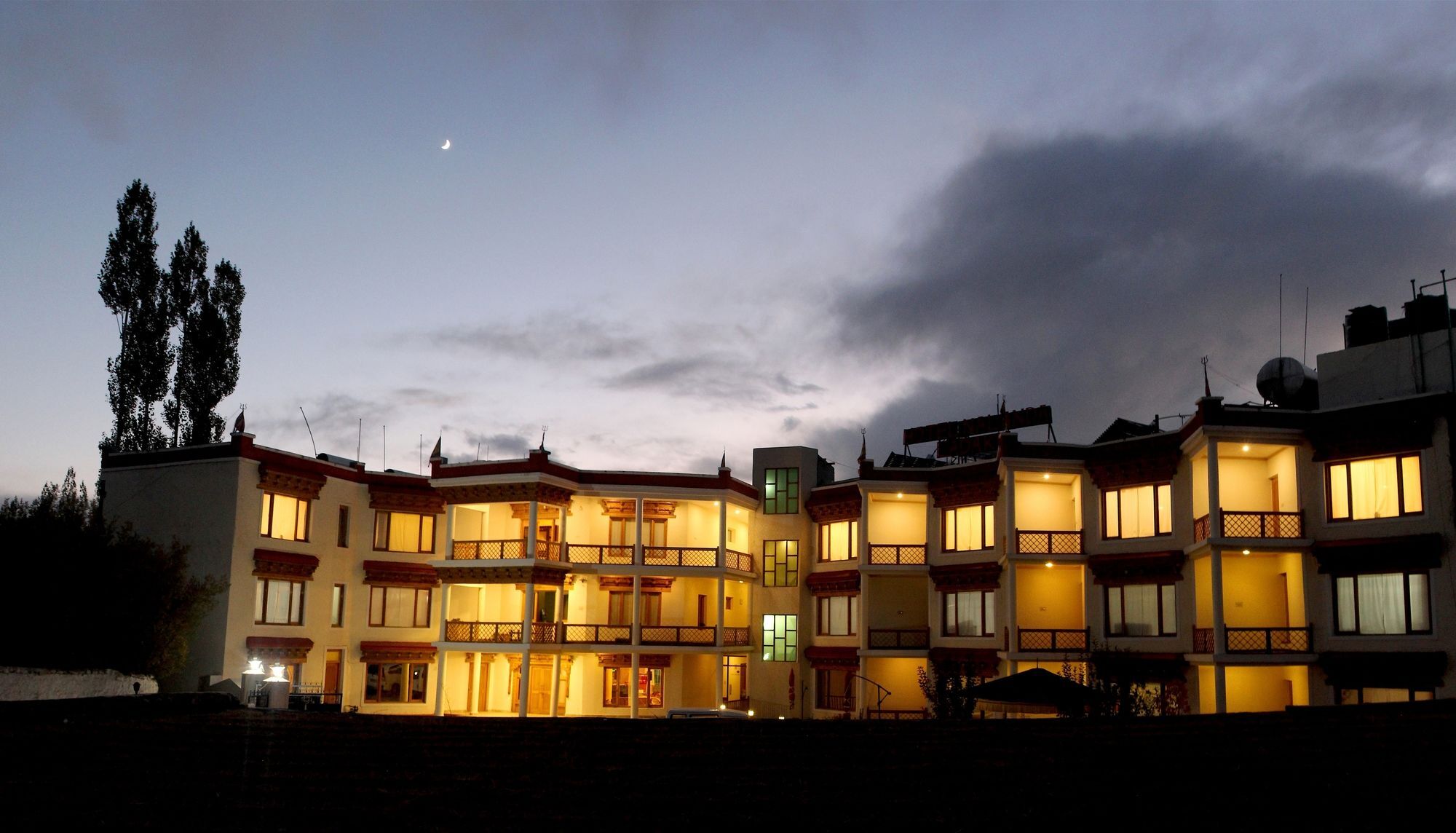 Hotel Nalanda Ladakh Leh Extérieur photo